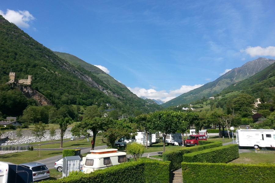Le Camping Les Services Camping Toy A Luz Saint Sauveur Dans Les Hautes Pyrenees